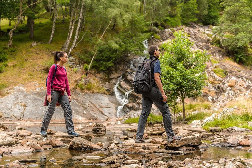 קינלוך ראנוך Dunalastair Hotel Suites מראה חיצוני תמונה Hiking in the Scottish Highlands