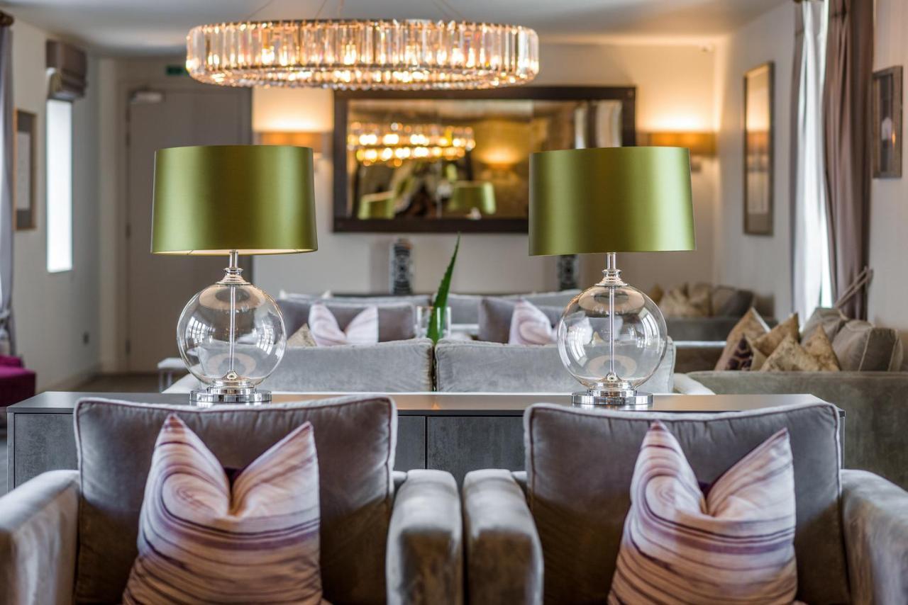 קינלוך ראנוך Dunalastair Hotel Suites מראה חיצוני תמונה Interior of the hotel