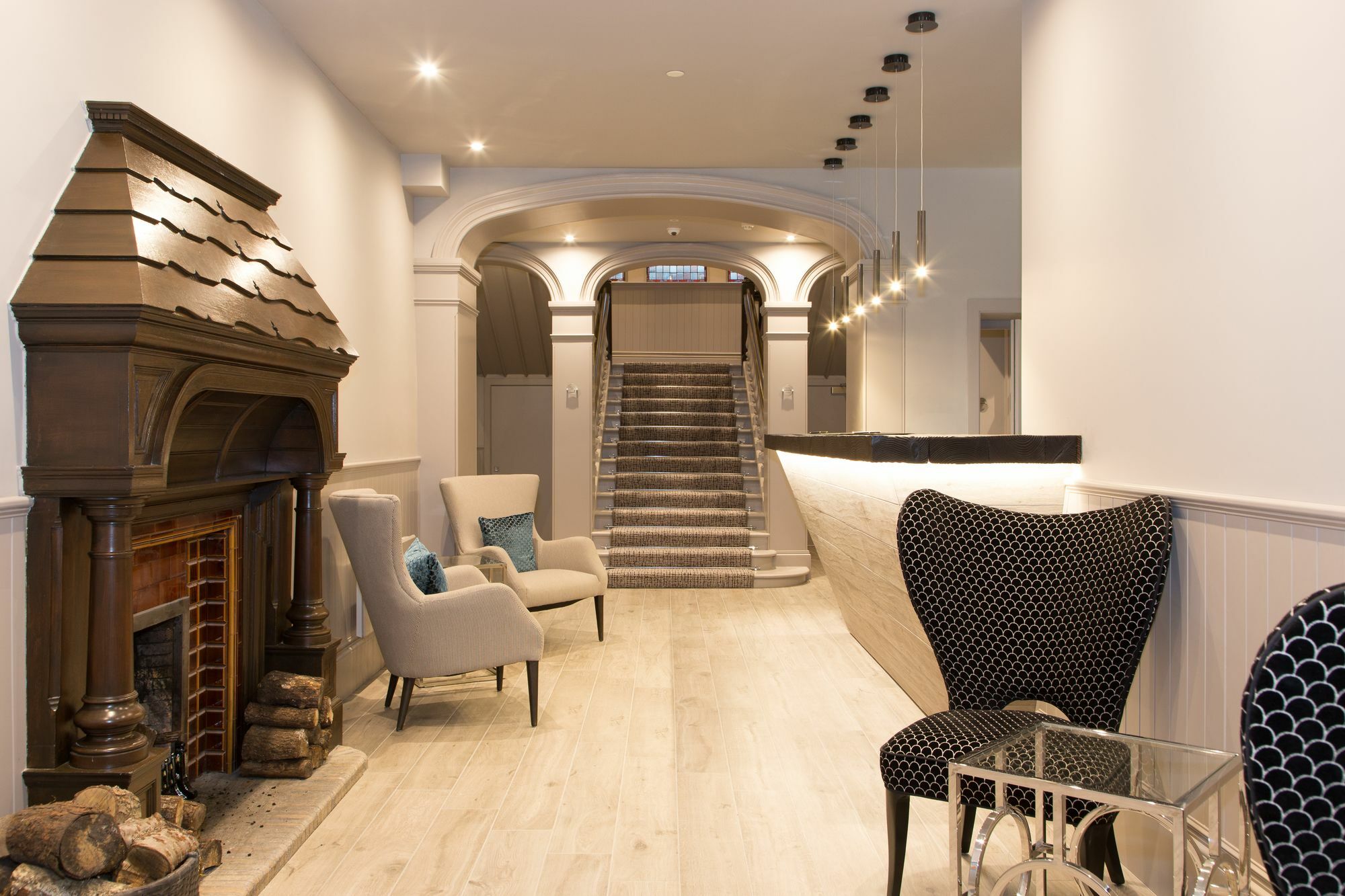 קינלוך ראנוך Dunalastair Hotel Suites מראה חיצוני תמונה The interior of the hotel
